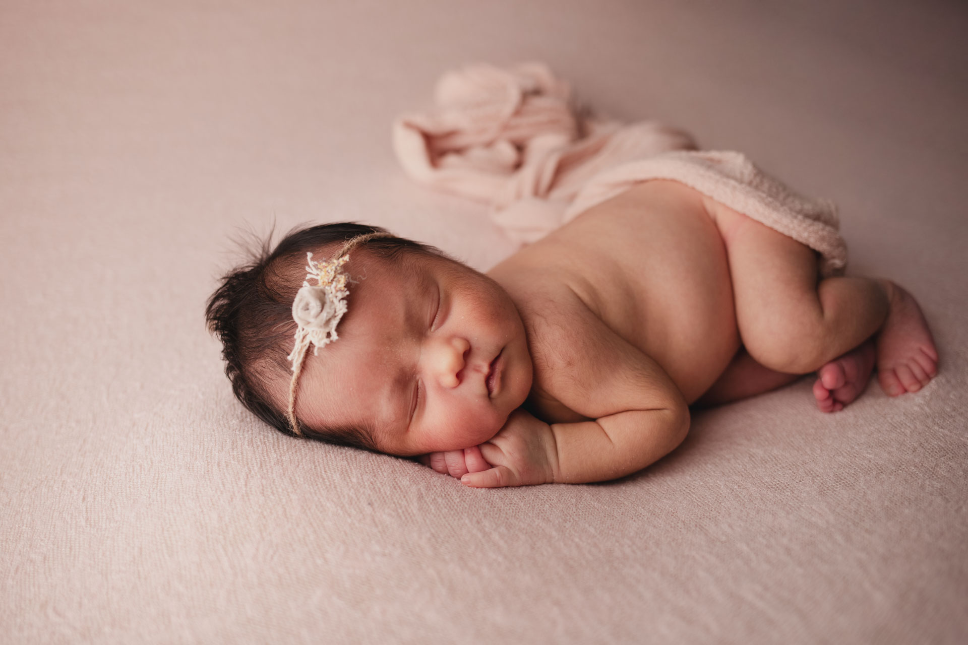Williamsville NY Newborn Photographer | Sweet girl | Gypsys Corner  Photography